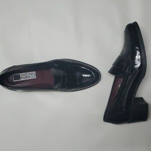 Antonio Parriego Black Patent Leather Loafers for Women
